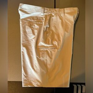 Columbia khaki golf shorts